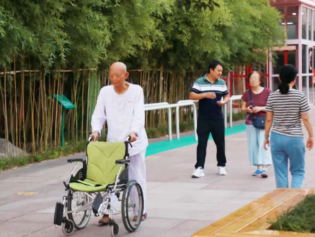 住院期間也能給健康加分？每周一、三、五動起來，為健康打卡！